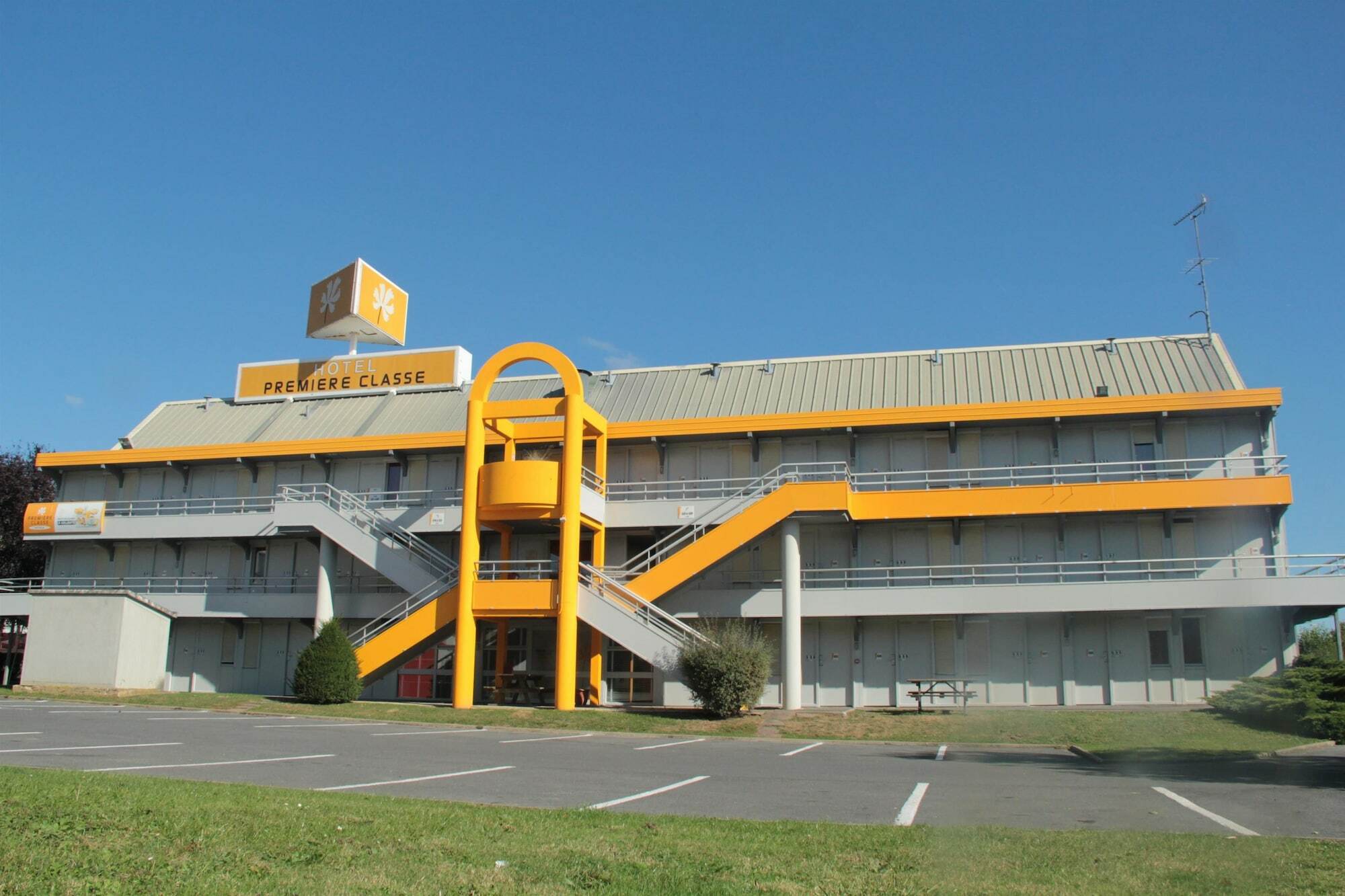 Premiere Classe Soissons Exteriör bild